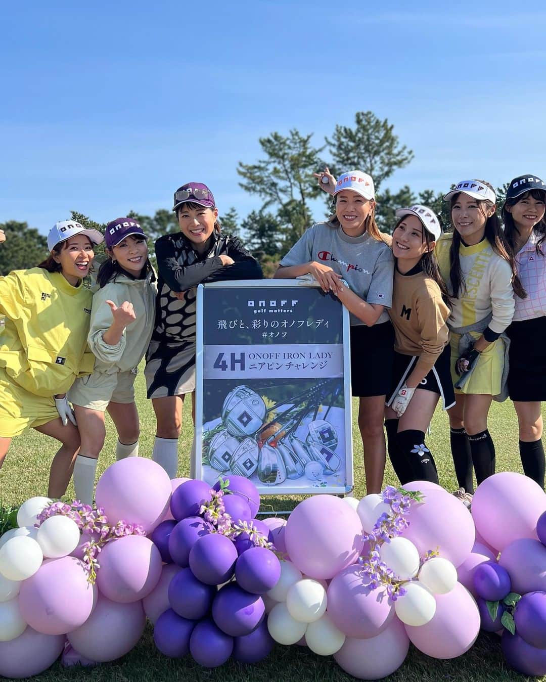 のインスタグラム：「『飛びと彩のオノフレディ』 イベントに参加してきたよ🤍💜🤍💜  オノフのクラブを打つのははじめてだったんだけど、 １ホールオノフのクラブでまわる！ってミッションも、違和感なくいつも通りまわれてクリア😆❗️  飯島茜プロとのドラコン対決は、くじ運強すぎてプロは９番アイアンだったから勝てた😆それにしても、こんな間近でプロに見守られながらティショット打つなんて…緊張するー🫢  オノフレディイベントは、女性を笑顔にできる 素敵なイベントでした👏😆🤍💜🤍💜  #オノフ #オノフレディ #ゴルフ #女子ゴルフ #ゴルフ女子 #ゴルフクラブ #イベント #女子イベント #女子プロ #女子プロゴルファー  #golf #golflife  #enjoygolf #golfgirl #golfstagram  #golfclub  #onoff」