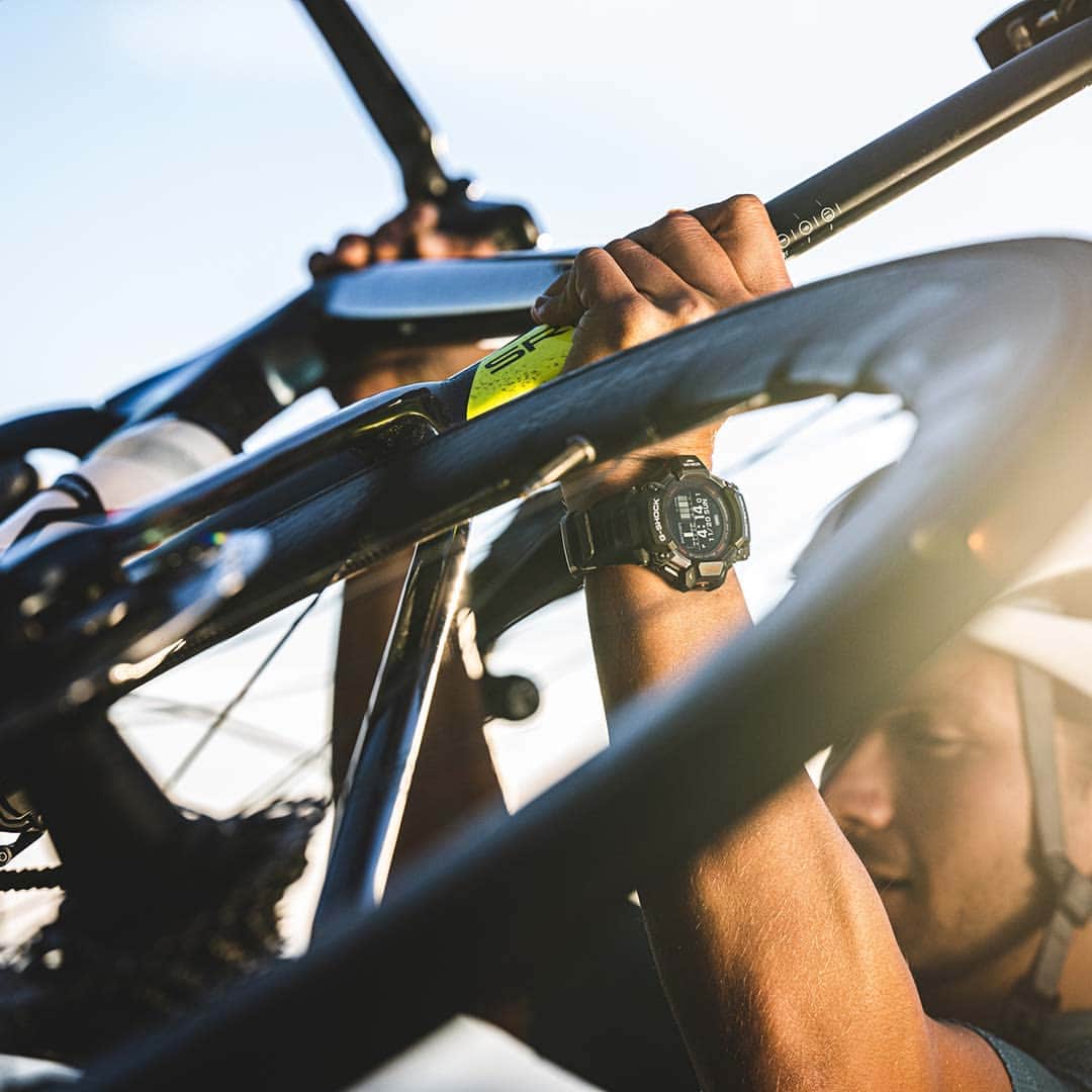 G-SHOCKのインスタグラム：「Where does MOVE take you?   Let us know your favorite ways to MOVE in the comments below. 👇  ⌚️: GBDH2000-1A, GBDH2000-1A9  #GSHOCK #GSHOCKMOVE #connectedwatch #gshockwatch #gshocklover #GBDH2000」