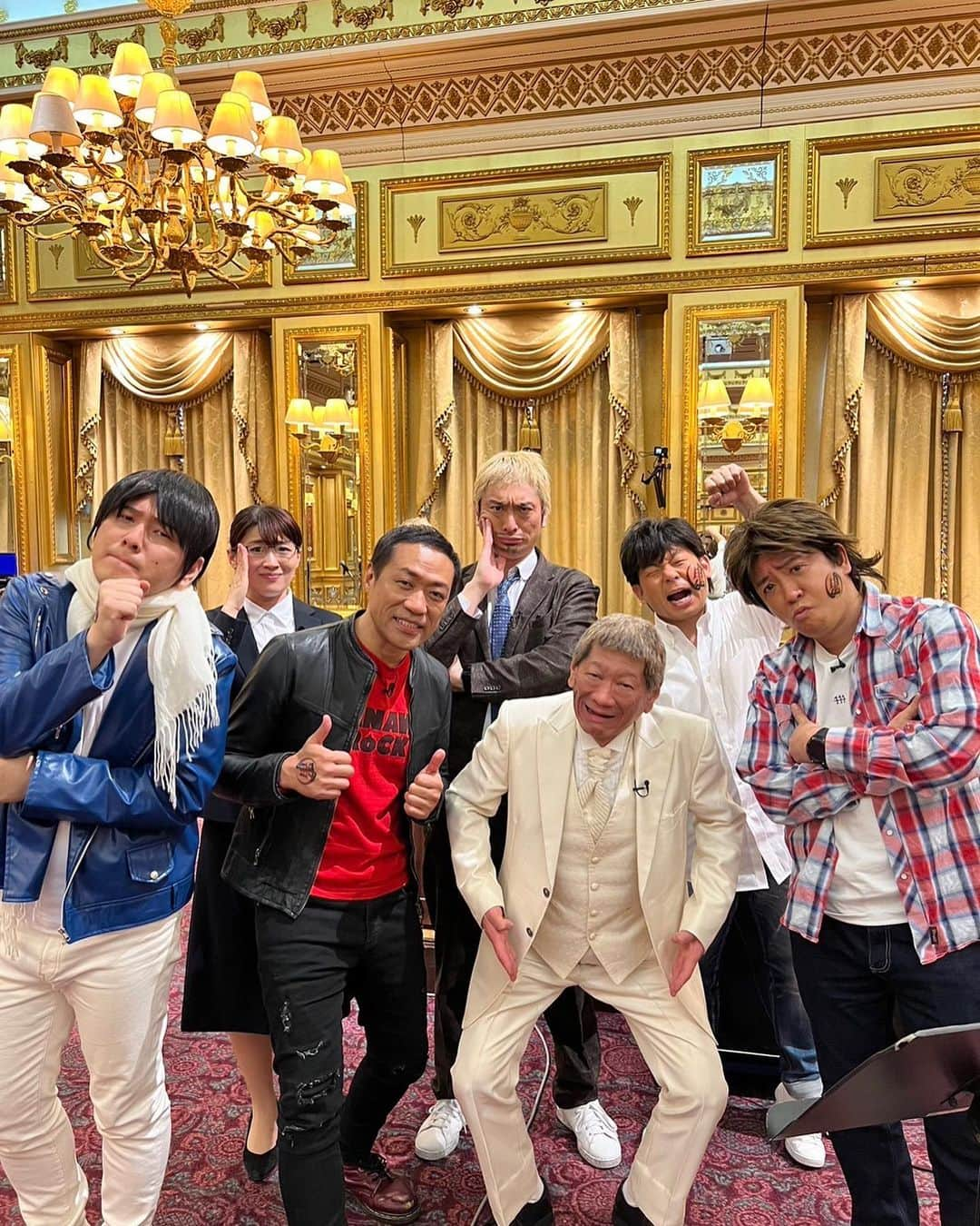 山本高広さんのインスタグラム写真 - (山本高広Instagram)「またまた　 #鬼タイジ　出演でした👹  #豊ノ島　さんと #ラスボス　様の差し入れ  #リンクリンクトークライブ 4/15(土) #渋谷ロフト9 ゲストは・・・ #八嶋智人 さん #ケインコスギ さん 普段中々聞けないトークやテレビでは絶対観れない4人のコントもお楽しみに！もう少しだけお席ありますよ！お早めに！」4月2日 22時15分 - _yamamoto_takahiro_