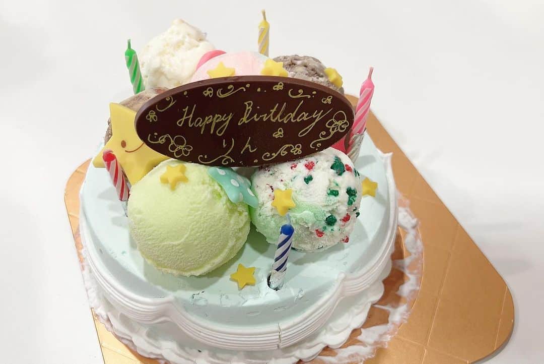 保科凜さんのインスタグラム写真 - (保科凜Instagram)「𓂃◌𓈒𓐍  誕生日に31のアイスケーキを食べるっていう小さな夢が叶って嬉しそうなりんです₍ᐢ.ˬ.ᐢ₎  ・ ・   #idol  #japaneseidol  #jamscollection  #selfie  #like  #followme  #birthday  #icecream  #icecake  #31  #photo  #instagram   #アイドル #ジャムズ #保科凜 #アイスケーキ  #幸」4月2日 23時00分 - tottoko_lin