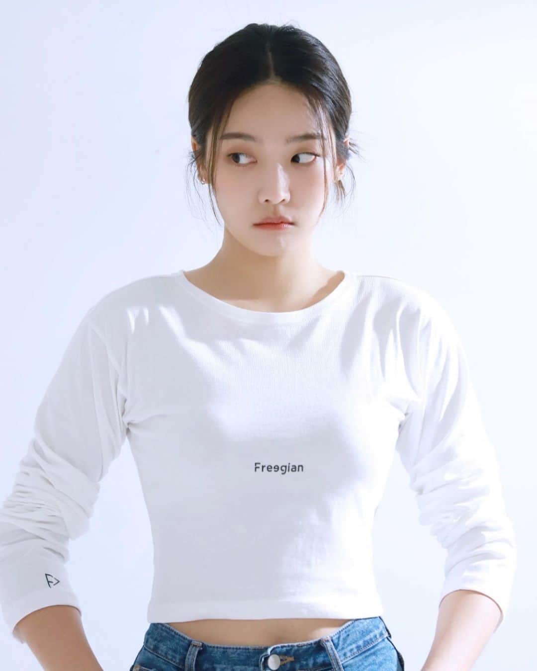 のインスタグラム：「찰칵📸」