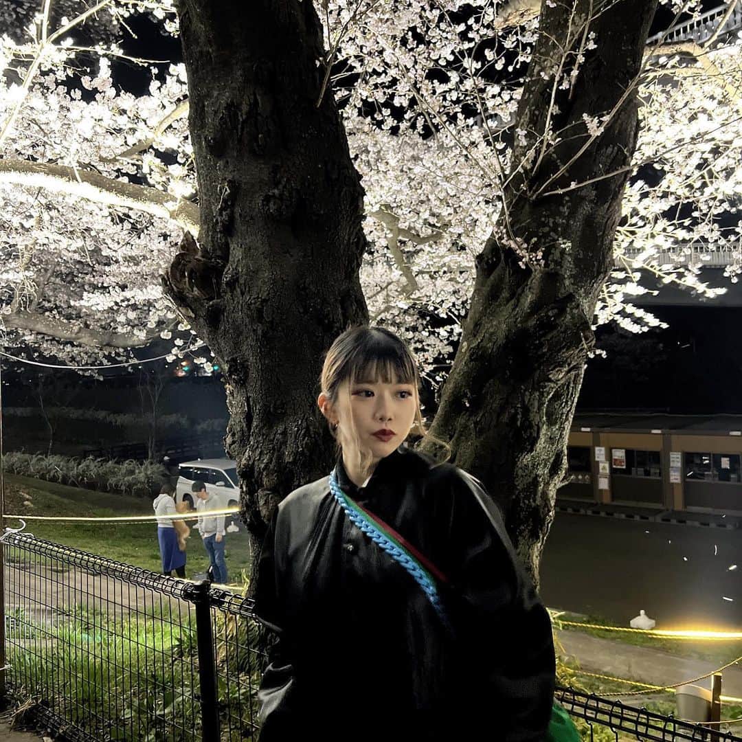 佐藤そるとさんのインスタグラム写真 - (佐藤そるとInstagram)「桜って本当に好き。可愛い。ぴんく。幸せ。フワフワ。モコモコ。ぴらぴら。」4月2日 22時56分 - soruto154