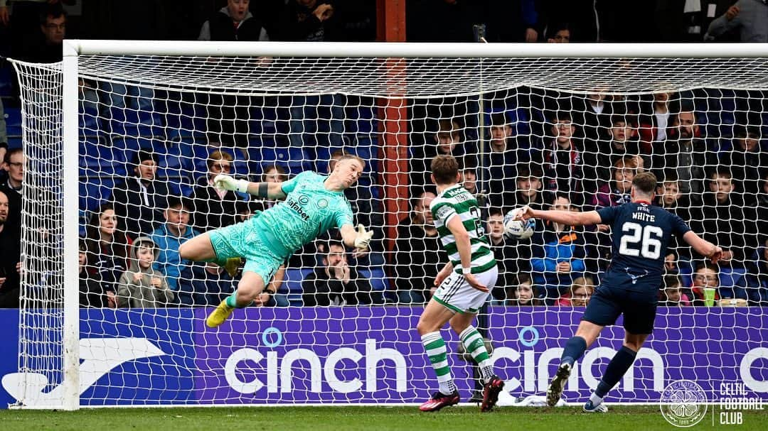 ジョー・ハートさんのインスタグラム写真 - (ジョー・ハートInstagram)「Got the job done 💪 huge support , safe travels home everyone #COYBIG💚」4月2日 23時09分 - joehartofficial