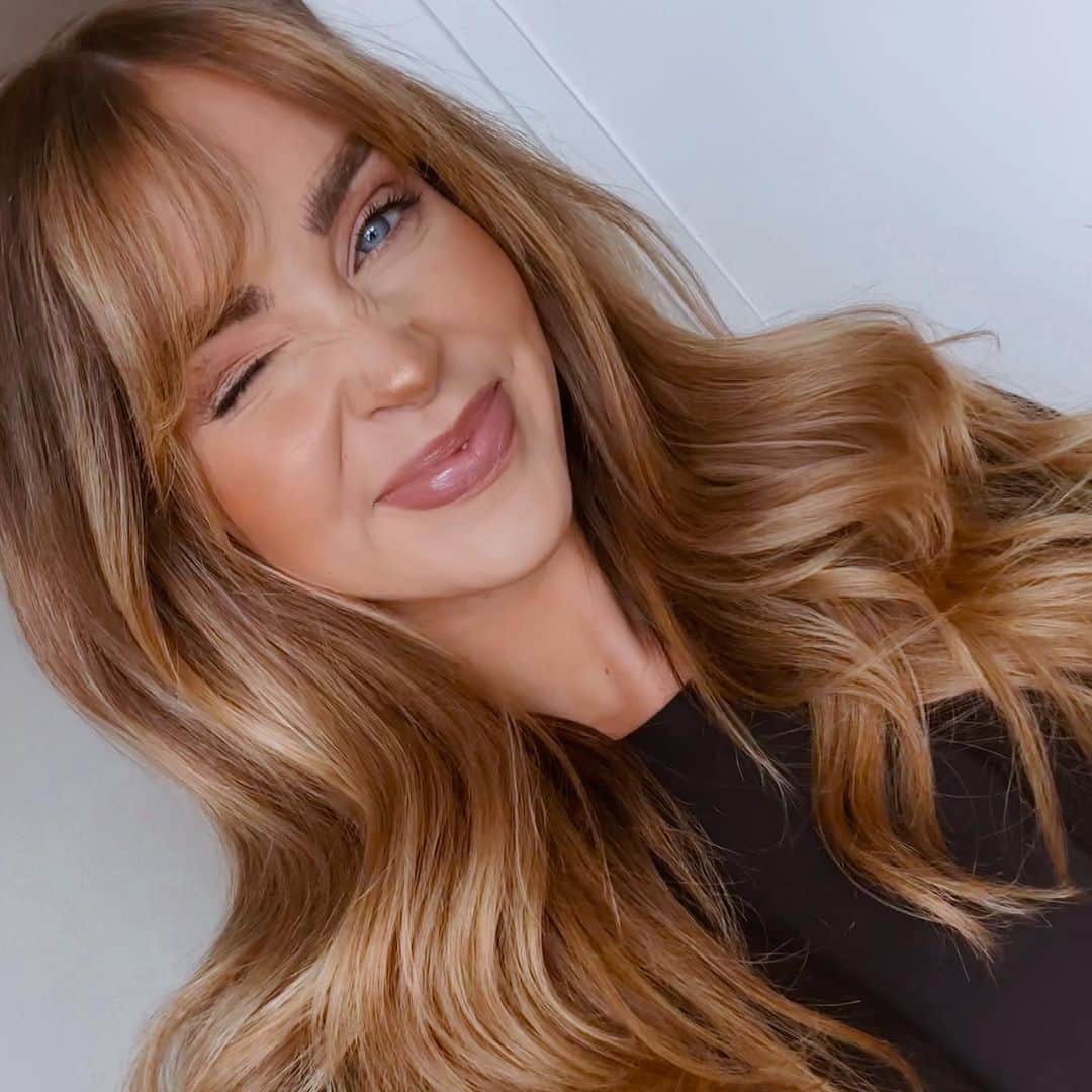 Cara Van Brocklinのインスタグラム：「Snip snip 😏✂️」