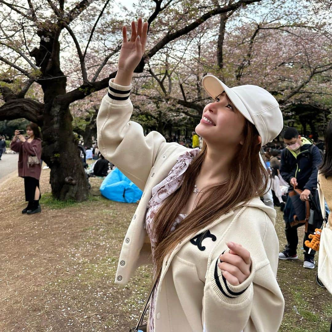 海里さんのインスタグラム写真 - (海里Instagram)「お花見🌸」4月2日 23時19分 - kairin_1010