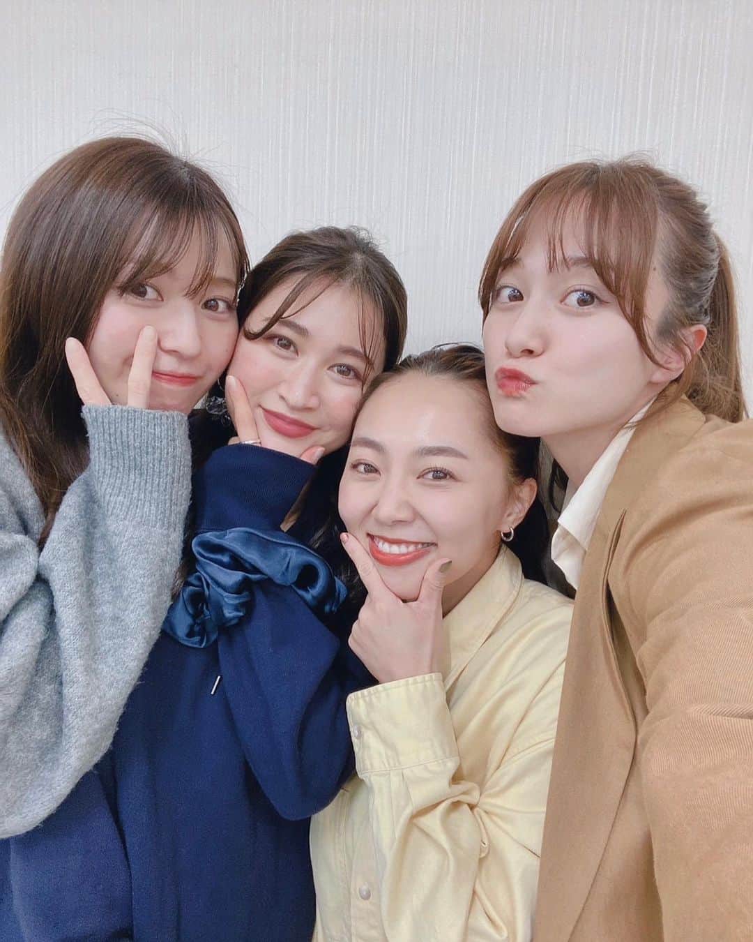 後藤夕貴のインスタグラム：「SATOYAMA＆SATOUMI movement in 幕張メッセ  久しぶりに会えただいすきなメンバー 一緒にブース周りしたにへちゃん ゆうきのつばさステージでご一緒した 啓太さん、でか美さん、ステージ裏でいろいろ教えてくれた飯窪ちゃん 癒しのさとやまくん ナイスガールなりさまるとれいれい メンバーカラーの主張がすごい4人(笑)  このイベントを通してファンのみなさんとも交流できてとっても嬉しかったです！  また改めてファンのみんなとゆっくり会える時間が作れたらいいな なんて思いながら今日一日過ごしていました＾＾  初めましてだった方ともまたどこかでお会いできますように！  それにしてもこんなにたくさん写真撮ったのいつぶりだろう😂 残りの写真はまた別で載せます✨ ありがとうございました♡！」
