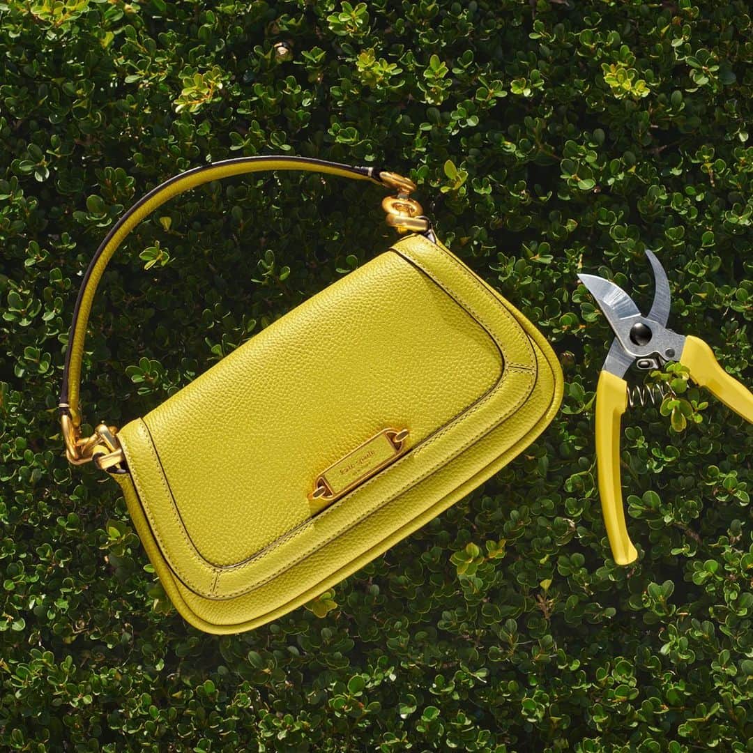 ケイト・スペードのインスタグラム：「Anything but garden variety. #katespadeny」