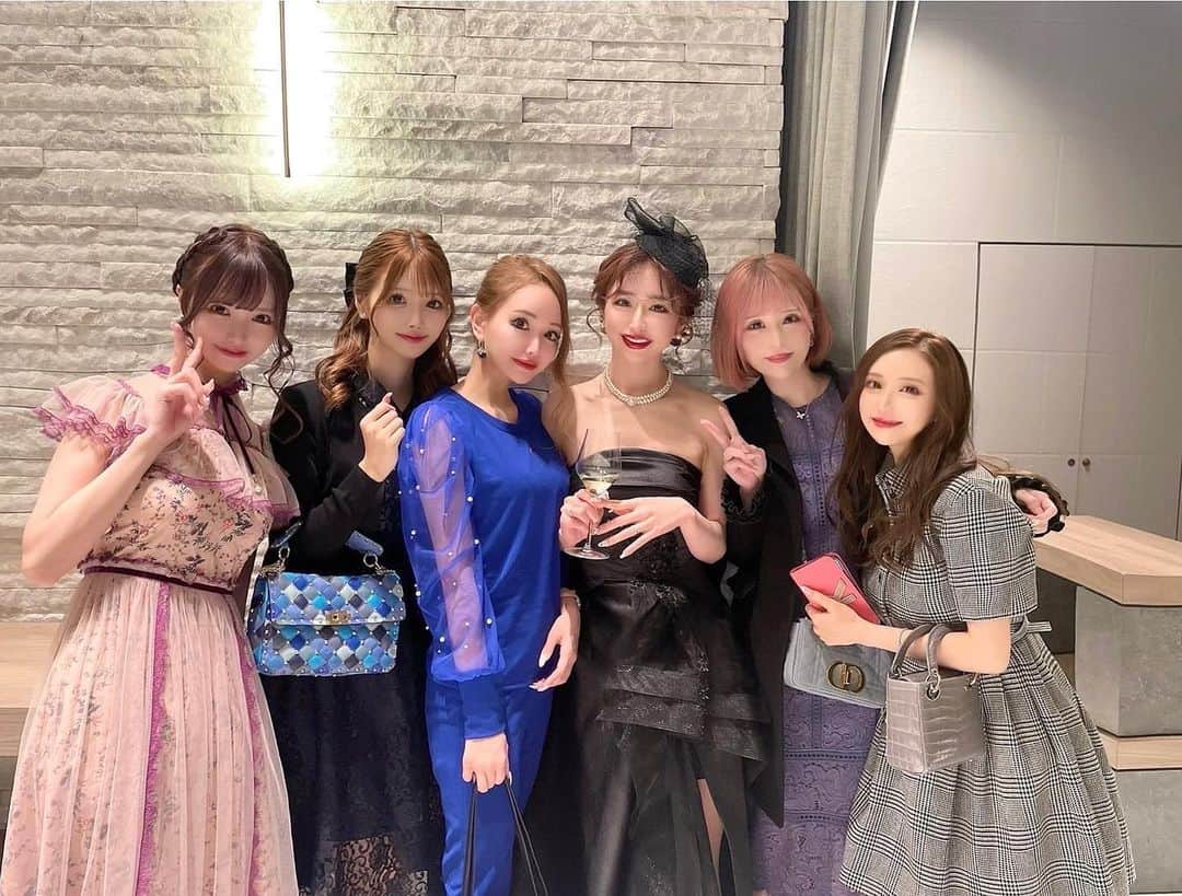 伴かなみのインスタグラム：「ひこ結婚おめでとう👰🏻‍♀️💍 素敵だった💕末長くお幸せに💕 ⁡ ⁡」