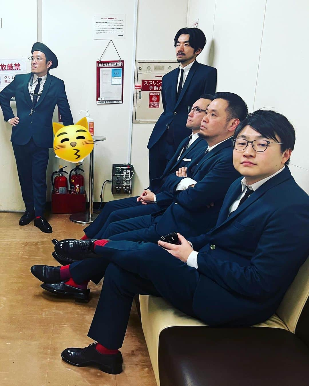 浜野謙太さんのインスタグラム写真 - (浜野謙太Instagram)「モニター眺めるみんなが可愛いくてパシャパシャ撮っちゃったぜ  #在日ファンク」4月3日 0時17分 - hamaken0805