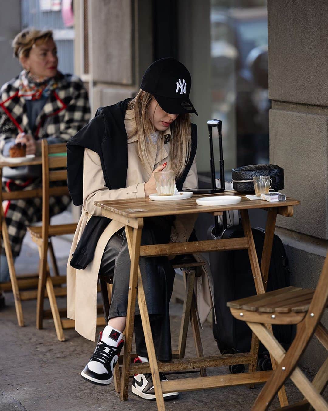 スコット・シューマンのインスタグラム：「You can take the boy out of New York but you can’t take the New York out of his Milan coffee spots !」