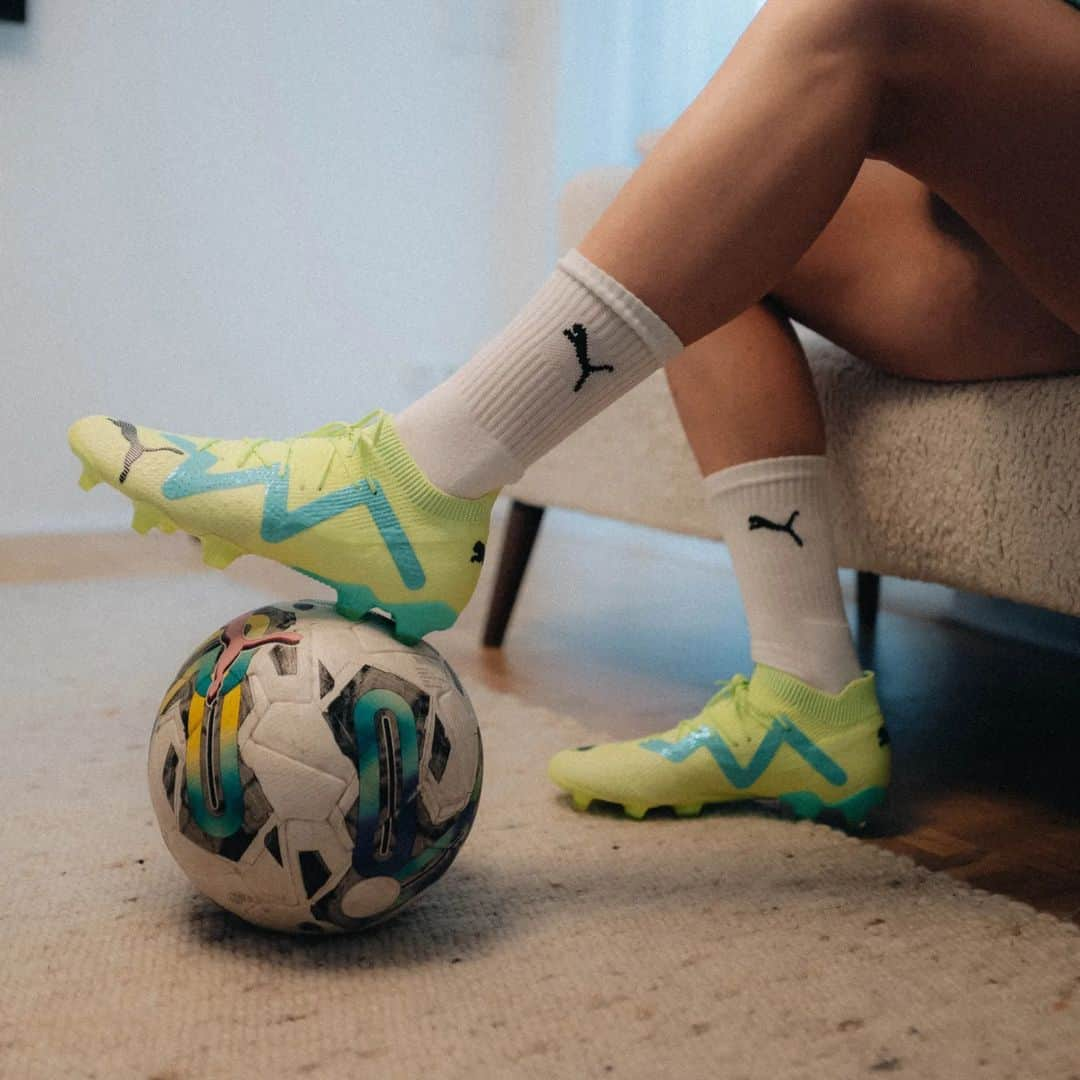 Kathy Hendrichさんのインスタグラム写真 - (Kathy HendrichInstagram)「The big game boots are here💥Women's Fit ✅️  #PUMAFUTURE  @puma.de @pumafootball」4月3日 2時53分 - kathy_hendrich