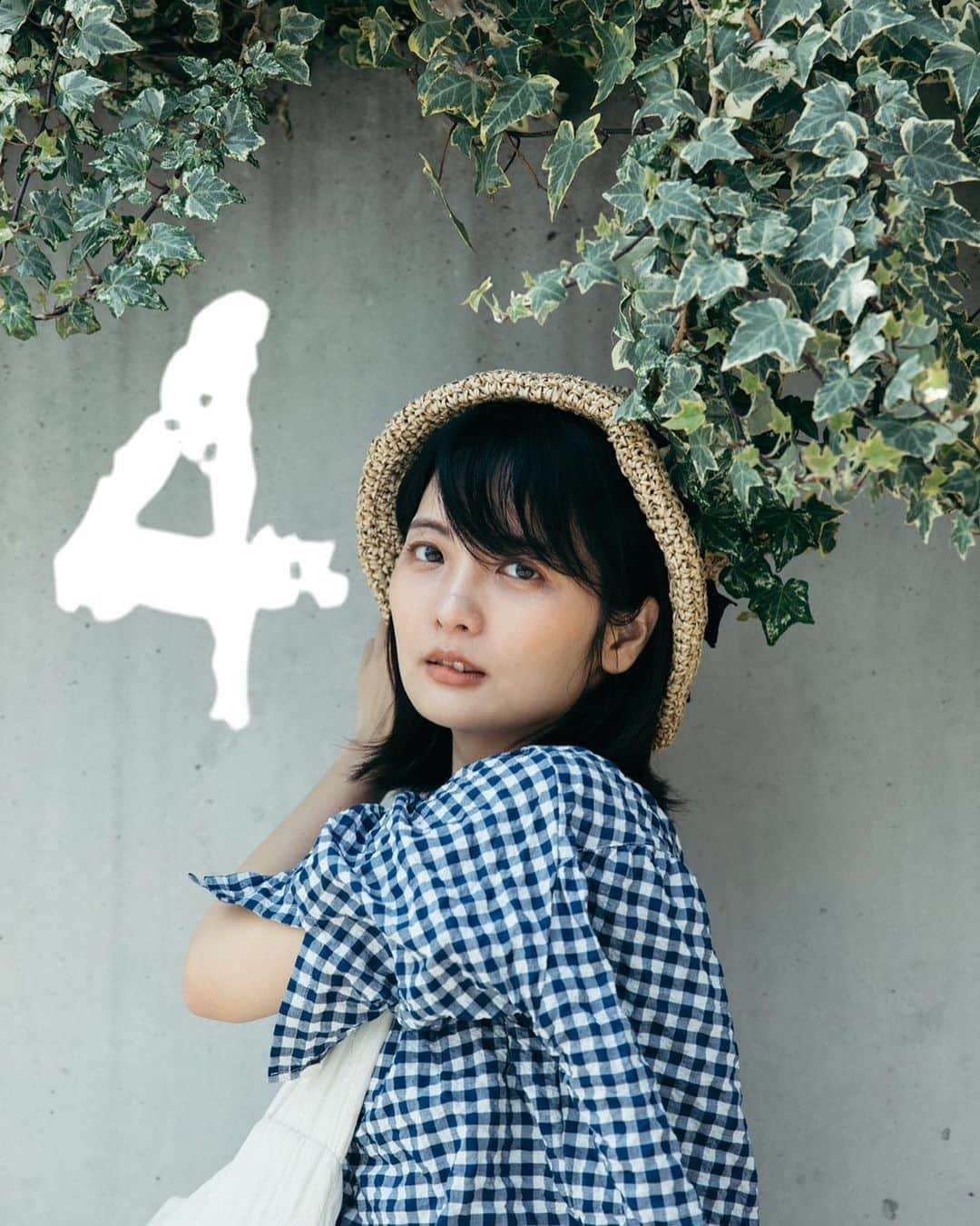 朝木ちひろさんのインスタグラム写真 - (朝木ちひろInstagram)「普段あんまり自分ではチョイスしない服🌷  カレンダーシリーズ、忘れないうちに⏳  stylist&photo @sasaki_maria06」4月3日 13時13分 - asaki_chihiro