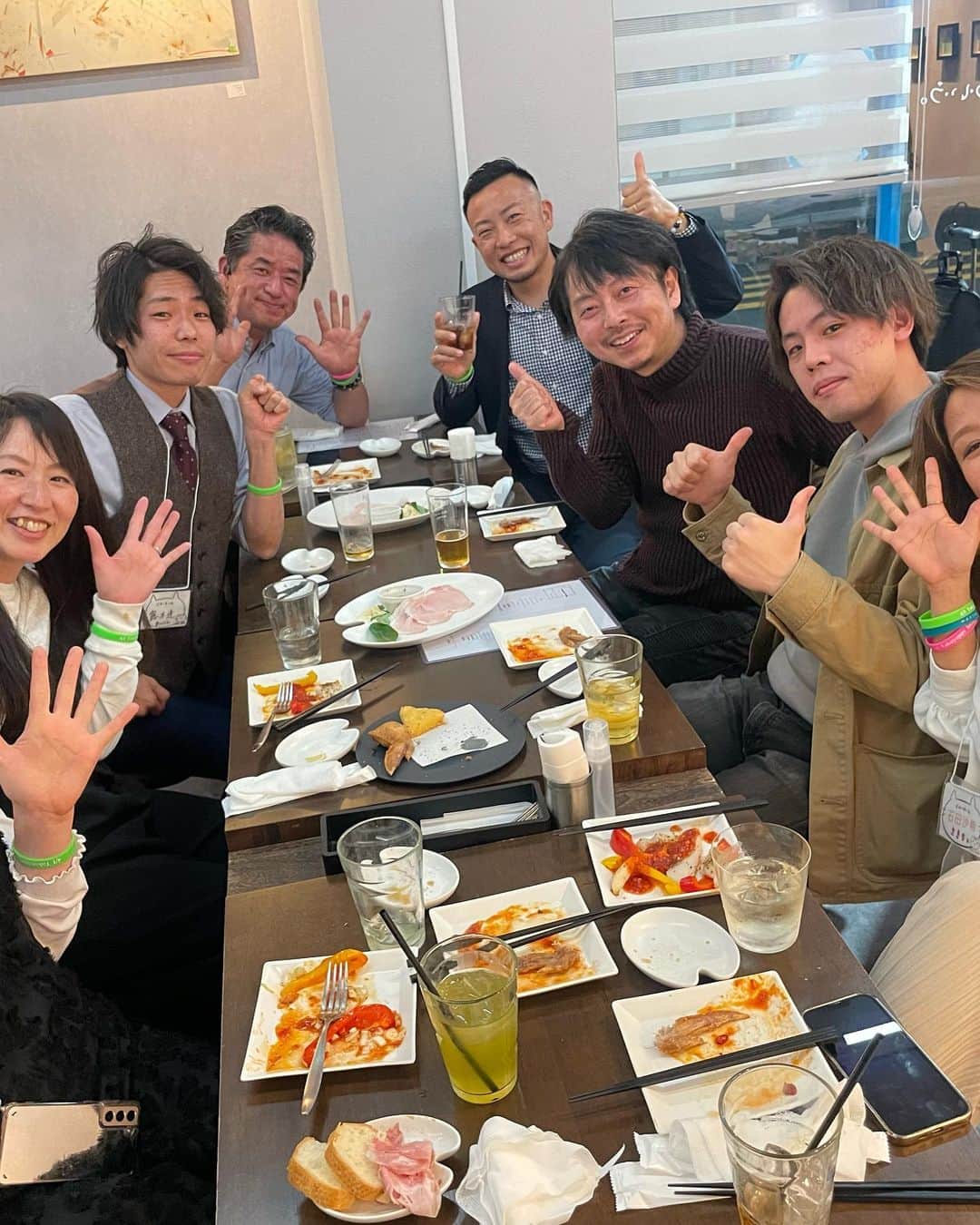 山田さくらさんのインスタグラム写真 - (山田さくらInstagram)「４月１４日は私のお誕生日*:ஐ(●︎˘͈ ᵕ˘͈) いくつになってもお祝いされることは嬉しいこと！！  お誕生日メッセージ待ってます*:ஐ(●︎˘͈ ᵕ˘͈)w  私は幸せ者です💕 いつもたくさんの方々に助けられてます。  いつもありがとうございます🌸🌸🌸  @sakura.yamada0414   #誕生日 #happybirthday #happy #happyday #お祝い #お祝いプレート #サプライズ #サプライズプレート #誕生日プレゼント #誕生日サプライズ #friend #friends #お祝いごはん #友達募集中 #ビジネス #主婦 #主婦の知恵」4月3日 13時23分 - sakura.yamada0414