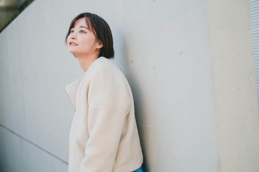 山根愛のインスタグラム：「4月！新年度！！！  最近聴く音楽は、もっぱらドラマのサントラなのです。 サントラを聴きながら、日常を過ごすと、ひとつひとつの感情が大きくなったり、些細なことに気づけたり、毎日の彩度が、グッとあがります✌︎  新しい気持ちで、人生の彩度上げていきましょ〜！」