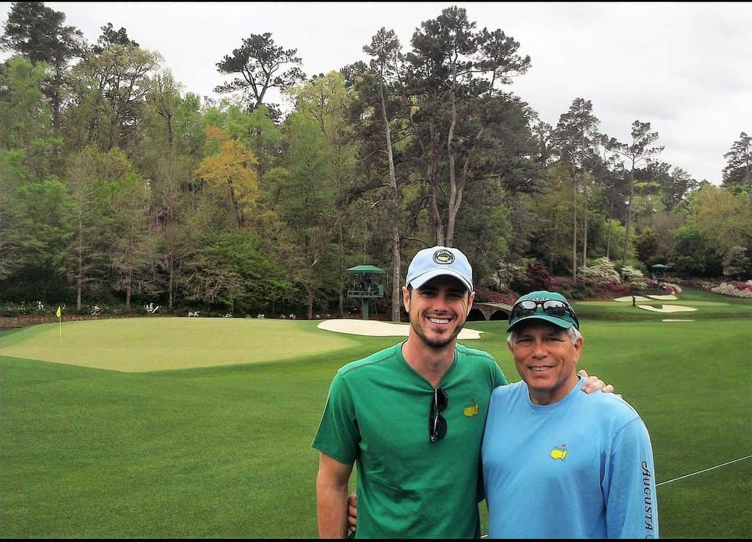 ベン・ヒギンズのインスタグラム：「It’s now officially @themasters week! Be prepared for multiple days of posts from one of the most magical weekends of my life in 2018 with @mrsilverlakefox ! Every year I am reminded how thankful I am for @zjohnsonpga who helped make this dream trip come true! Ps: I will be unable to get ahold of Thursday-Sunday!  #themasters」