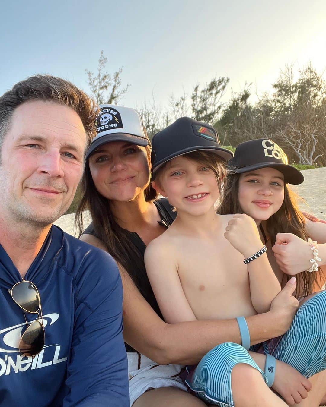 ティファニー・ティーセンのインスタグラム：「Mahalo Hawai’i- your islands runs deep into my soul and this family can’t thank you enough for showing us all the magic this place has to offer. Never a goodbye, only a see you next time. #aloha」