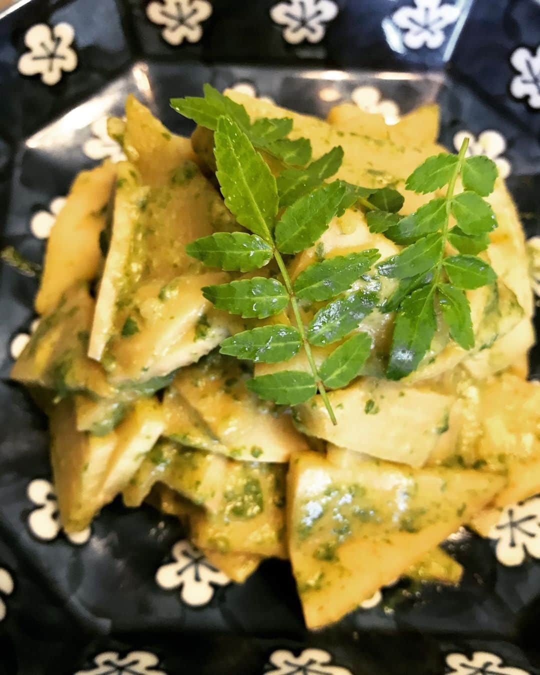 岡まゆみのインスタグラム：「筍の木の芽和え！美味しくできました🤗 あっという間に食べれちゃう！ ＃筍　＃木の芽和え　＃春の一品　＃岡まゆみ」
