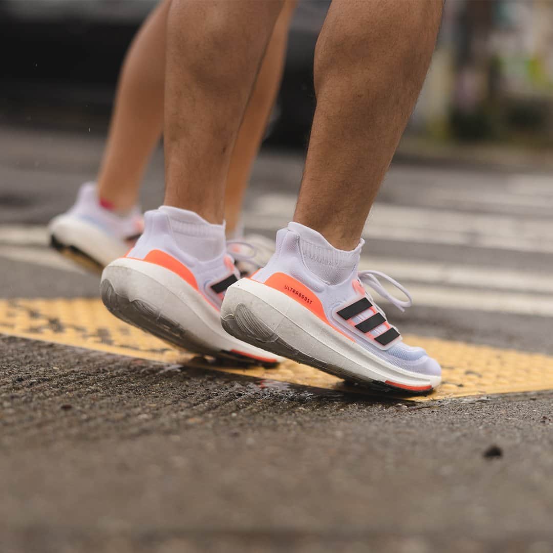 REIのインスタグラム：「Yeah it’s light, but it goes hard on race day. The new Ultraboost Light from @adidasrunning features a midsole with Light BOOST tech making it 30% lighter + 100% race ready (link in bio).」