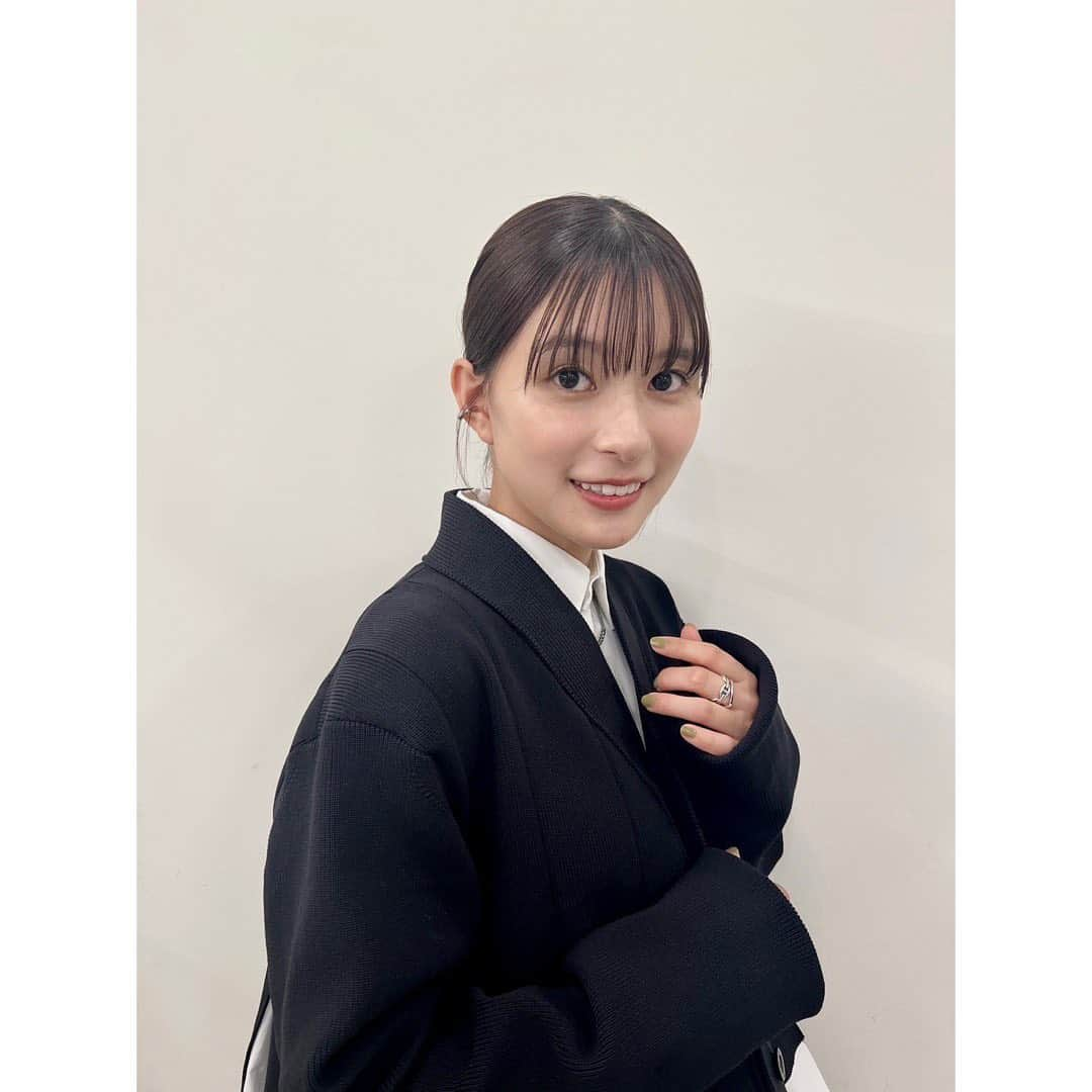 芳根京子さんのインスタグラム写真 - (芳根京子Instagram)「本日4月3日(月)19:00から 「有吉ゼミ」出演させていただきます！ 是非👉☺️🤏  これもまた可愛いセットアップでしたー！👗  #それパク」4月3日 10時03分 - yoshinekyoko