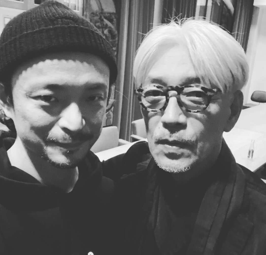 真鍋大度のインスタグラム：「My Ten Favorites by Ryuichi Sakamoto  https://commmons.com/10favorites/index.html  #10favoritesryuichisakamoto」