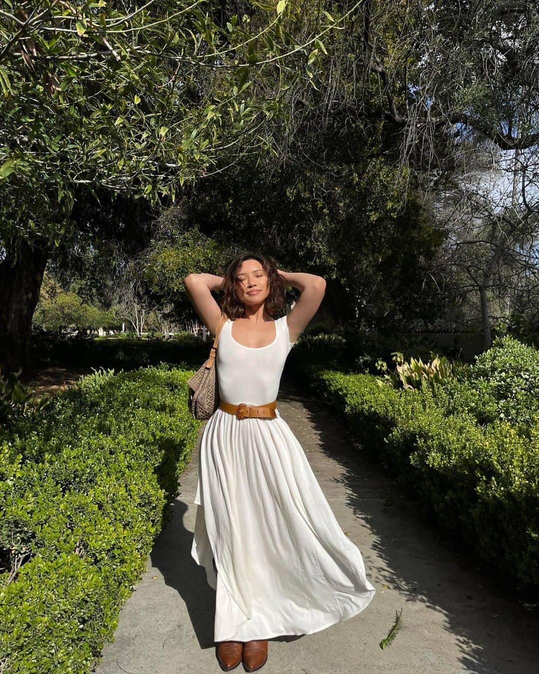 Julia Kellyのインスタグラム：「wholesome sundays 🫶🏽」
