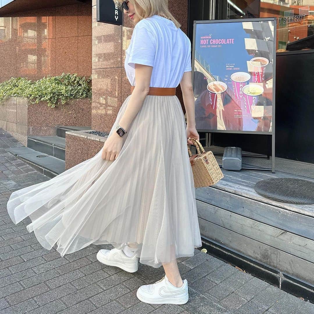 Select Shop MIRROR9さんのインスタグラム写真 - (Select Shop MIRROR9Instagram)「✔︎sheer layered skirt ¥14,630(tax in) size/FREE  color/BE BK  model @coco_mirror9  162cm  #MIRROR9 #ミラーナイン」4月3日 11時09分 - mirror9official