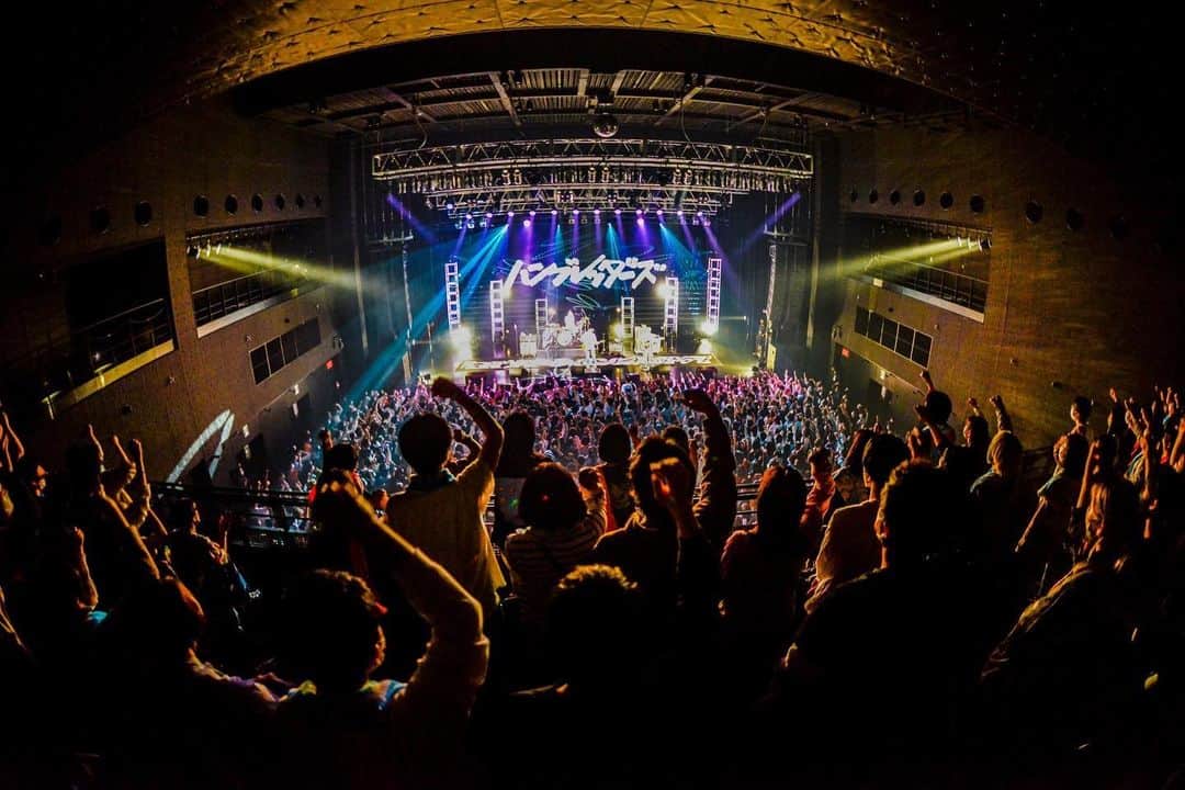 のインスタグラム：「2023.03.25 #ハンブレッダーズ  #ヤバすぎるワンマンツアー Zepp Fukuoka  photo @photoyoshikawa  #ハンブレ #ヤバすぎる #ライブハウス #live #livephotography #fukuoka #zepp」