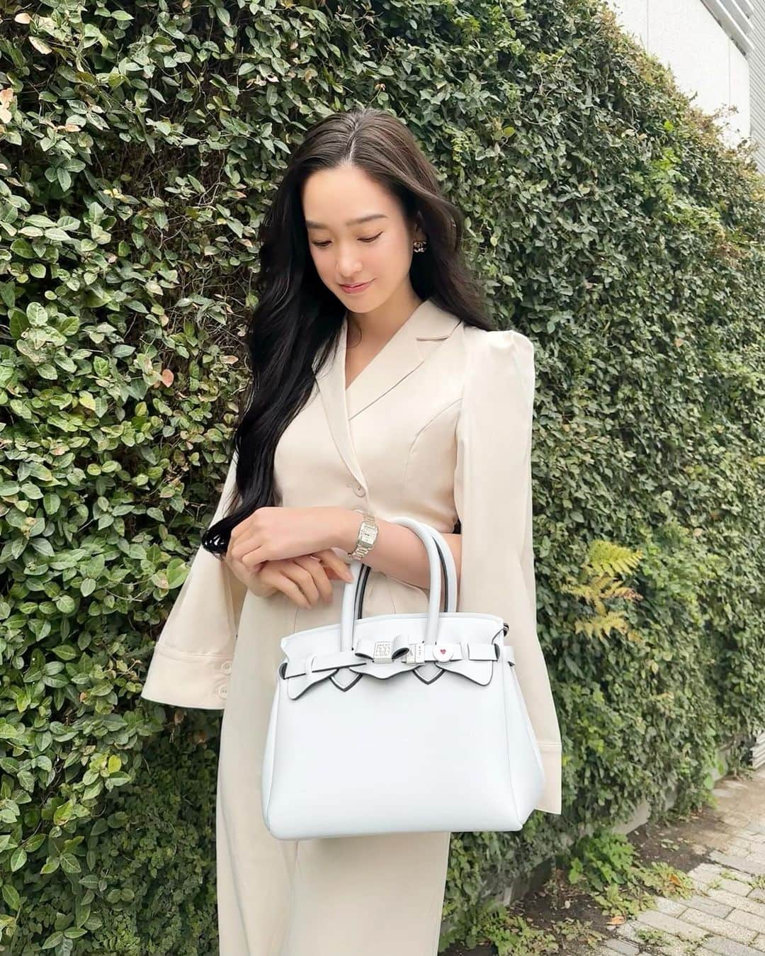 太田麻美さんのインスタグラム写真 - (太田麻美Instagram)「🤍👜  all in one @royalparty_official  bag @savemybag  shoes @zara   #fashion #outfit #spring #coordinate #springcode #allinone #royalparty #savemybag #ファッション #私服 #春コーデ #コーデ #きれいめコーデ #ケープ #ケープオールインワン #オールインワン #ホワイトコーデ」4月3日 11時52分 - asami0523