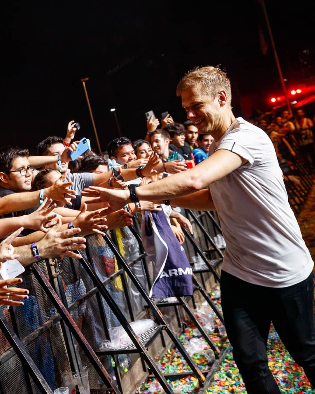 Armin Van Buurenのインスタグラム：「The one thing I love most about being on tour is meeting all of you!」