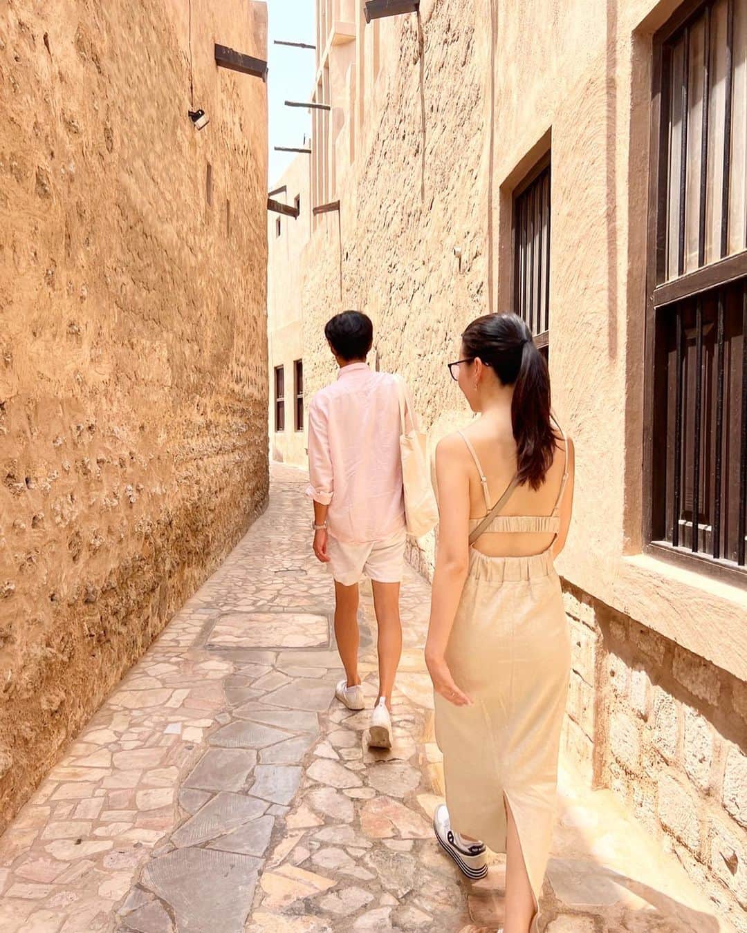 岩間恵さんのインスタグラム写真 - (岩間恵Instagram)「去年の7月に訪れたドバイ🇦🇪 旅VLOGをYouTubeでやっと公開したので、懐かしいなぁと思いながら写真見返してた📸  大好きな友達にも会えて♡ @yuho_asa 最高の旅だったなぁ  ぜひYouTube見てね🫶🌏  ...それにしても私の楽しそうな顔よ  #だって本当に楽しかった #tbtってやつ #今年はどこへ行こう　@mame_trip ✈︎❣️」4月3日 22時19分 - iwamame