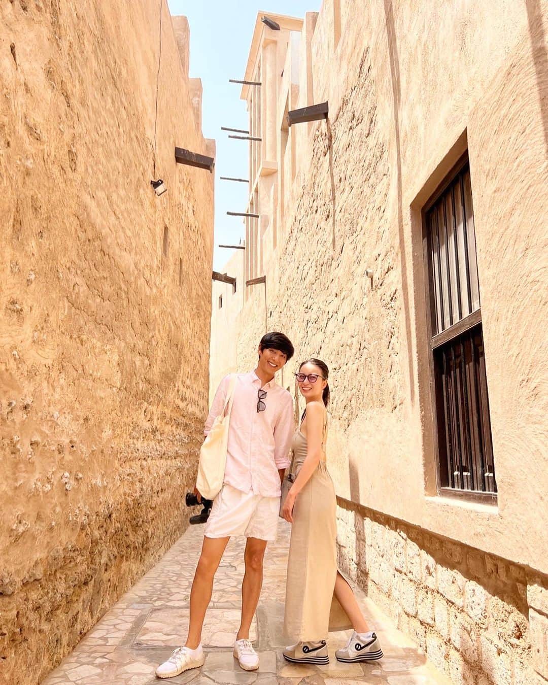 岩間恵さんのインスタグラム写真 - (岩間恵Instagram)「去年の7月に訪れたドバイ🇦🇪 旅VLOGをYouTubeでやっと公開したので、懐かしいなぁと思いながら写真見返してた📸  大好きな友達にも会えて♡ @yuho_asa 最高の旅だったなぁ  ぜひYouTube見てね🫶🌏  ...それにしても私の楽しそうな顔よ  #だって本当に楽しかった #tbtってやつ #今年はどこへ行こう　@mame_trip ✈︎❣️」4月3日 22時19分 - iwamame
