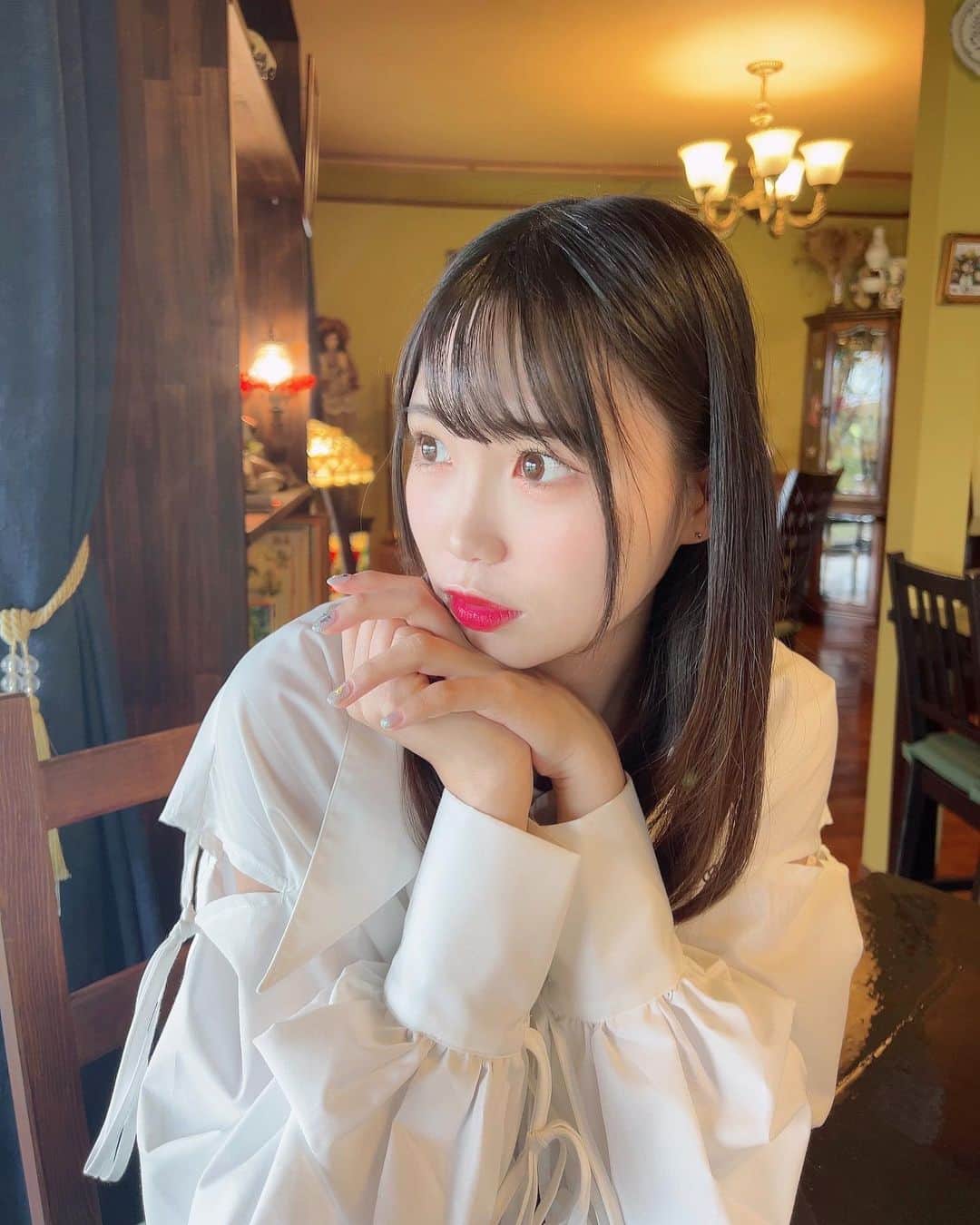 尾上美月のインスタグラム：「森の魔女カフェ行ってきました♪🌳🍂🧙‍♀️☕️🤍💙 お店の雰囲気めっちゃ良かったぁ🥰  #森の魔女カフェ #カフェ #カフェ巡り #カフェ好きな人と繋がりたい #cafe #nagasaki #長崎 #西海町 #ootd #fyp #chico #日常 #春服 #春コーデ #春服コーデ #code #おすすめ」