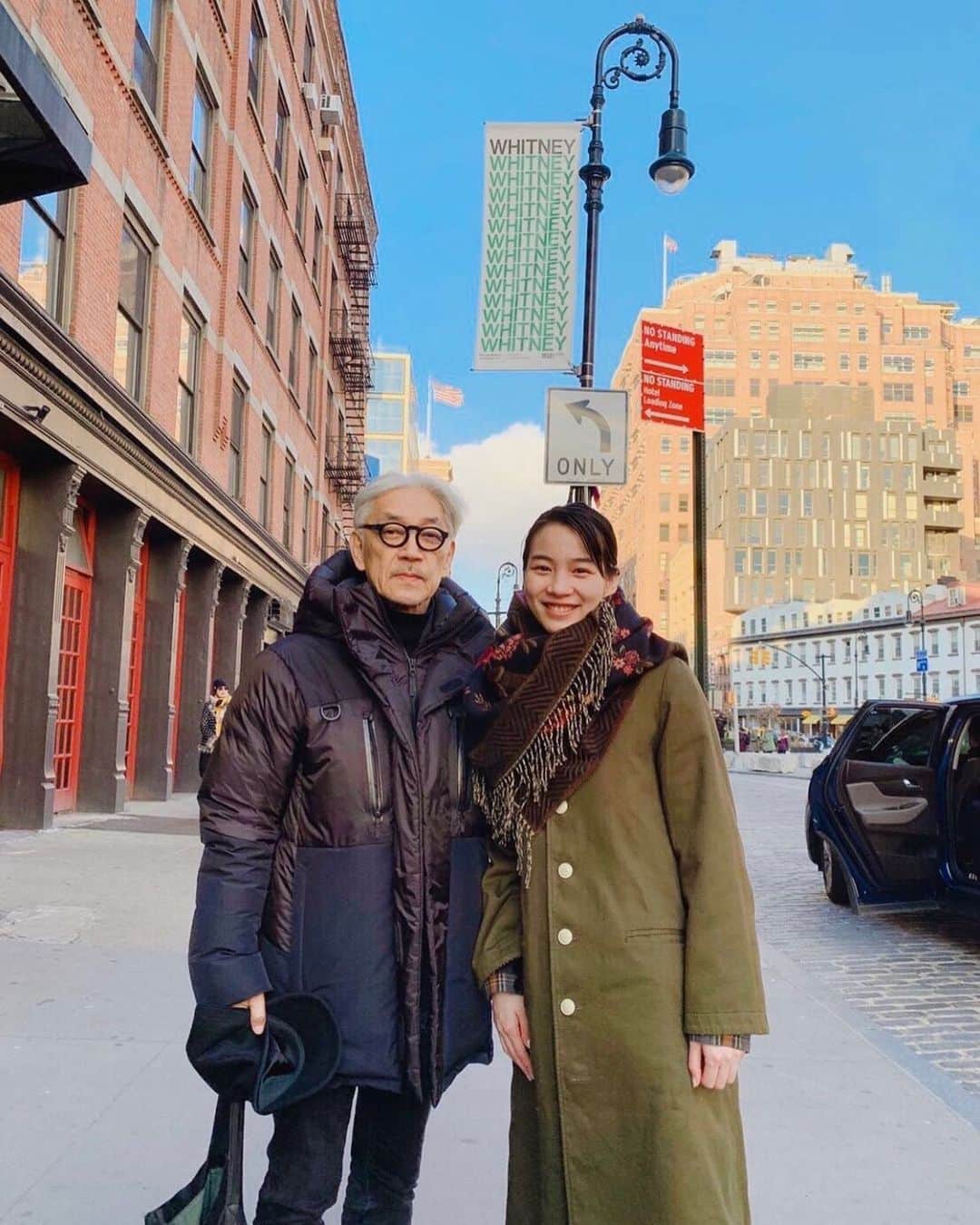 のインスタグラム：「坂本龍一さん。  のんとして活動し始めてから、東北ユースオーケストラでの朗読にご指名いただいて同じステージに立ち、坂本さんの伴奏と共に朗読をしました。 ニューヨークに行った時にお茶した時もとても優しくしていただきました。 思い出深い愛おしい記憶がいくつもあります。  ご冥福をお祈りします。」