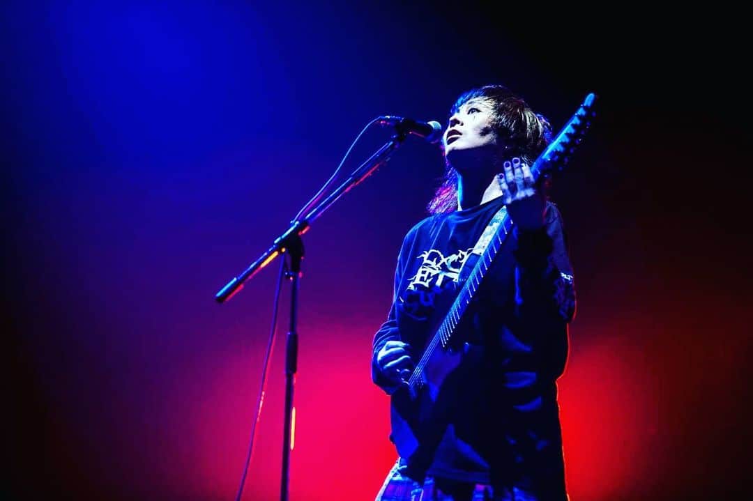 ミヤ のインスタグラム：「KNOT Fest 2023 THX! #KNOTFEST #petitbrabancon  #プチブラ噛みつき  #hapasguitars #blxcktokyo  #プライベートジェットレンタル #名古屋幕張名古屋東京」