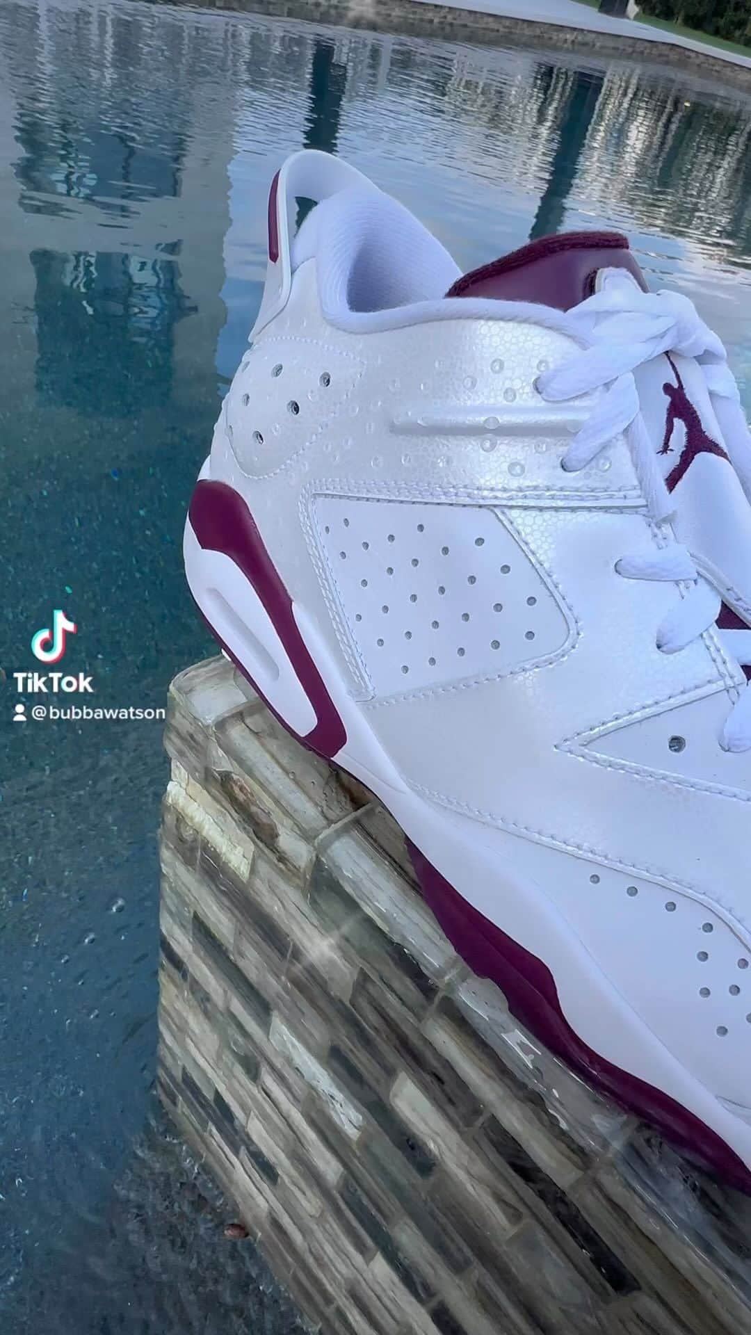 バッバ・ワトソンのインスタグラム：「New Jordan 6 golf for Masters week! You get it! #mastersweek #jordans」