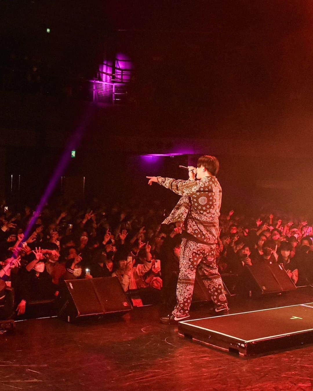 KEN THE 390さんのインスタグラム写真 - (KEN THE 390Instagram)「BellyBlack MC battle LIVE photo by @kohkikanai」4月3日 22時50分 - kenthe390