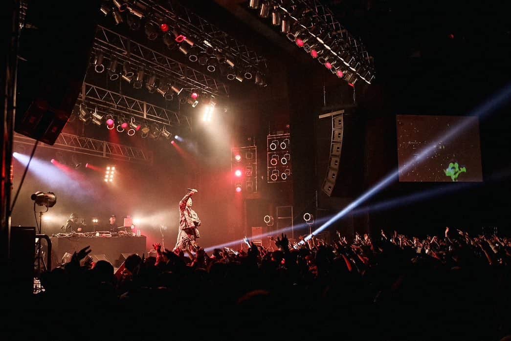 KEN THE 390さんのインスタグラム写真 - (KEN THE 390Instagram)「BellyBlack MC battle LIVE photo by @kohkikanai」4月3日 22時50分 - kenthe390