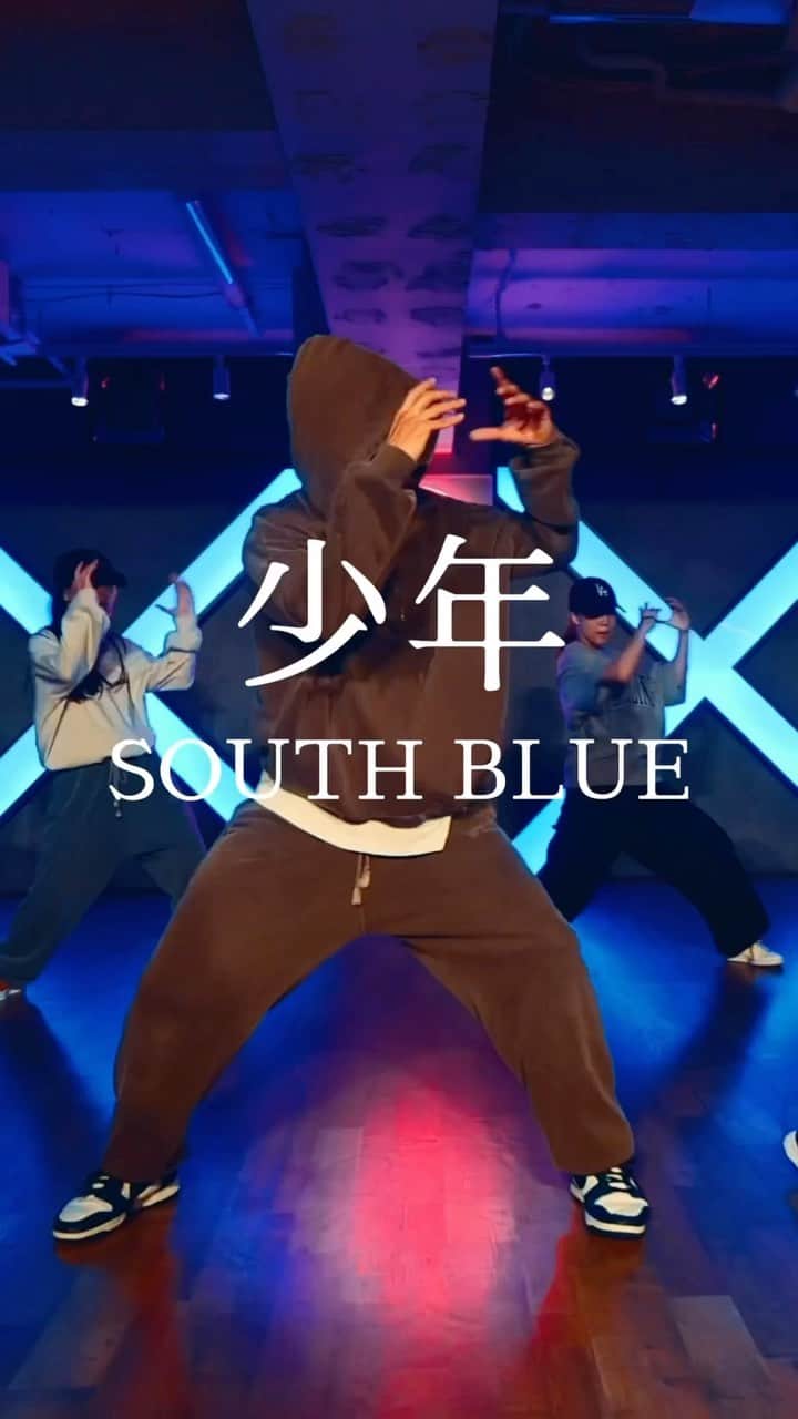 Achiのインスタグラム：「少年/SOUTH BLUE  🎙@south_blue.18   @major_dancestudio   生きて生きて生きて 大人になるまで語り合おう🌸✨」