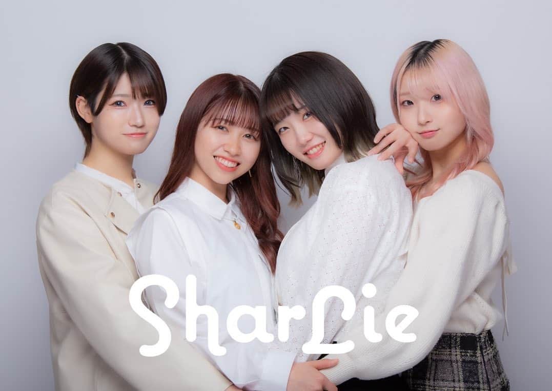 瀧澤彩夏のインスタグラム：「重大発表！！！  この度SharLieに新メンバーが加入しました✨ 「望月花南」ちゃんです！！ 最強にカッコ可愛い女の子が加わってくれました☺️💕 かなみちゃんも新SharLieもこれから宜しくお願い致します🔥🔥  #SharLie #アイドル」