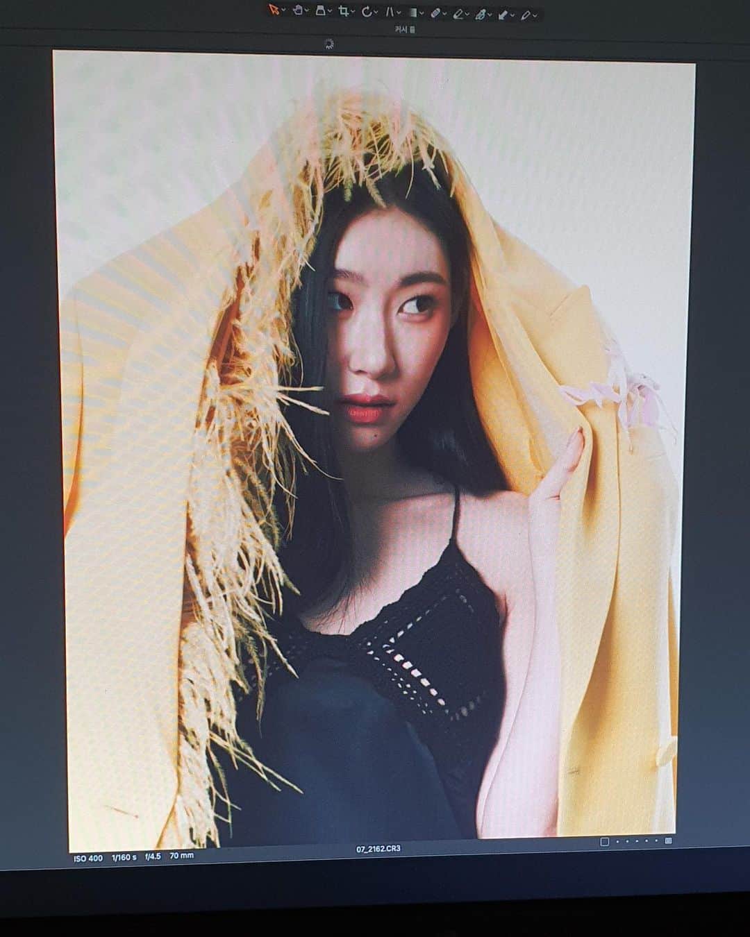 ITZYさんのインスタグラム写真 - (ITZYInstagram)「Spring is coming 🌼 @marieclairekorea」4月3日 23時21分 - itzy.all.in.us