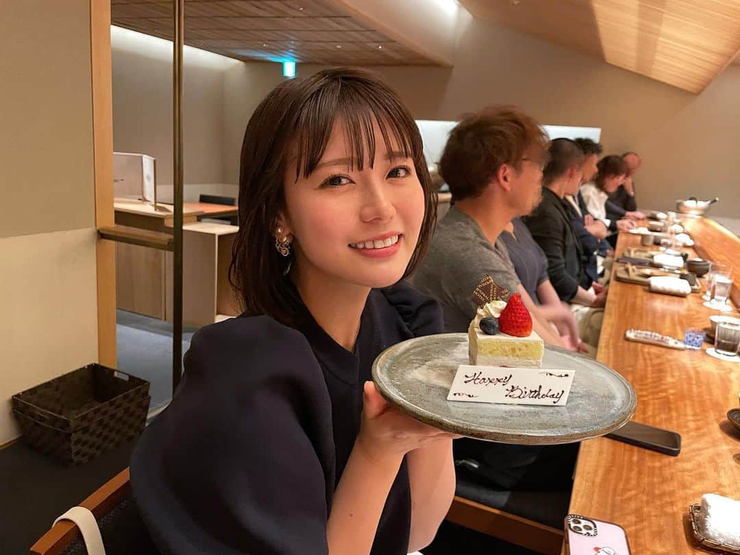 井口綾子のインスタグラム：「お誕生日付近は色んな人と会えたりして嬉しい🫶  26歳までこうして周りに恵まれて生きてこられたことに感謝🥲 周りの人には全員100歳以上まで元気でいてほしいなあ🥺みんな新年度始まって忙しいと思うけど、健康には気をつけてね！！！」