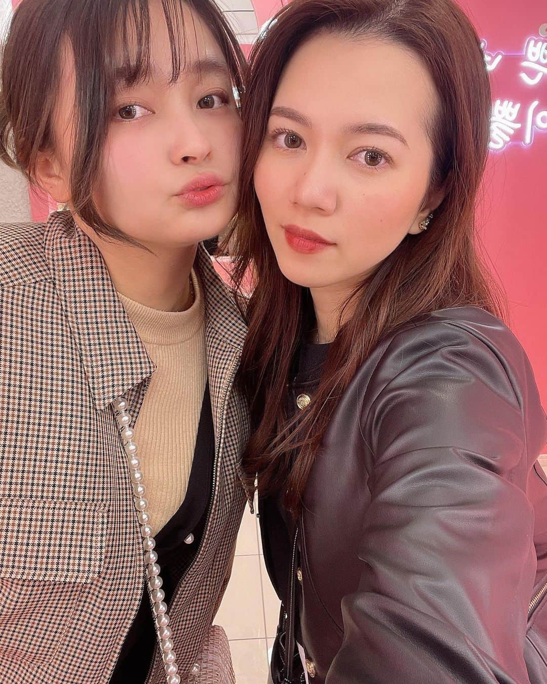 朝比奈沙樹のインスタグラム：「ぷらぷら  #お散歩 #韓国 #korea #koreanshop」