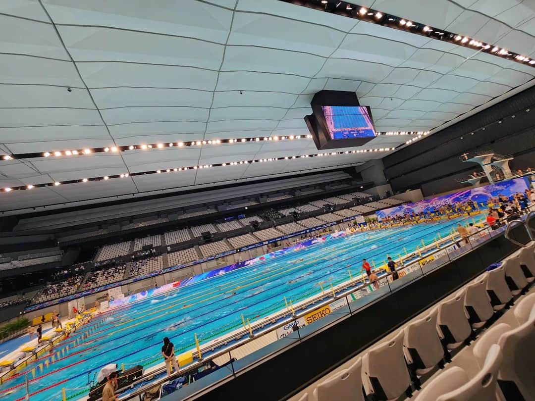 のインスタグラム：「〖第99回 日本選手権水泳競技大会〗 2日目：100m平泳ぎ 4日目：200m平泳ぎ 6日目(最終日)：50m平泳ぎ に出場します🏊‍♀️  自分でプレッシャーはかけたくないけど… 今年の世界水泳、地元福岡に行けるかはこの大会で決まります🔥」