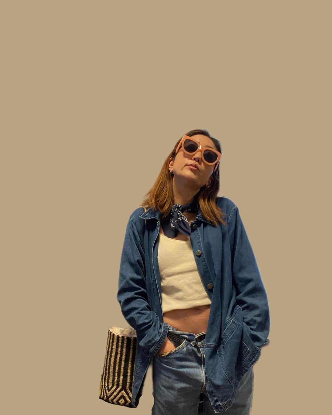 堀舞紀のインスタグラム：「🌸🌸🌸  いい天気🫶🏾  いい天気🫶🏾  春の洋服👖〜  #母親服装 #denim #春コーデ」