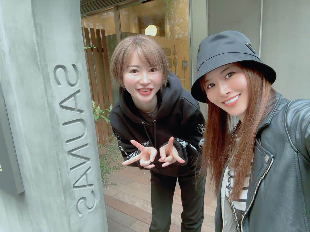 里美ゆりあのインスタグラム：「サ活してきたよ🧖‍♀️✨  ジムからのサウナ続けていきたい☺️  サウナ後の居酒屋も行けて楽しかった♬  #渋谷 #shibuya #サウナ #サウナ女子  #サ活 #saunas  #sunday  #日曜日  #日曜日の過ごし方  #里美ゆりあ」