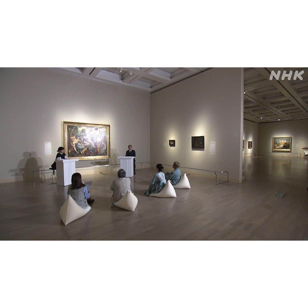 大宮エリーさんのインスタグラム写真 - (大宮エリーInstagram)「NHK Eテレ「日曜美術館」に出演します。  4月9日（日）09:00~09:45 (45分) ※再放送　4月16日（日）20:00~20:45 (45分)  西洋美術を鑑賞するコツについて手ほどきする「まなざしのヒント」。 「ルーヴル美術館展 愛を描く」の会場で、三浦篤さん、池田理代子さんと共に講師として出演しました。ぜひご高覧ください。  詳細はこちらから：http://ellie-office.com/news/6935/」4月3日 16時38分 - ellie_omiya