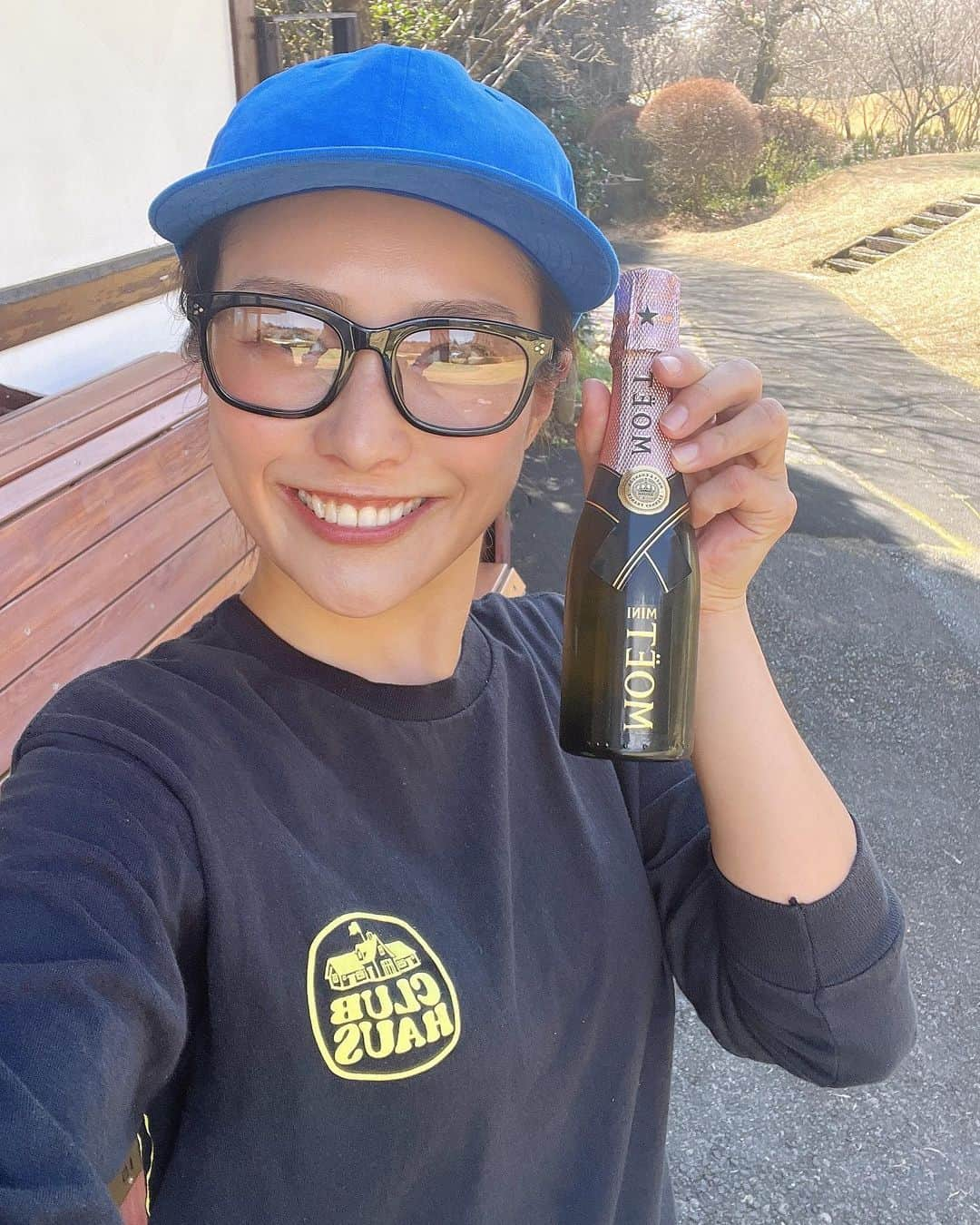 佐河ゆいのインスタグラム：「おかげさまで昨日でまた一つ歳をとりました🎂🎉  今年も仕事にゴルフ頑張りマースっ💪」