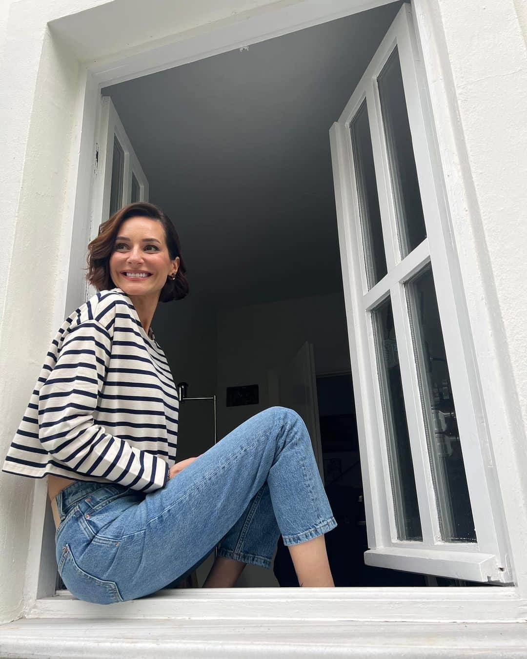 Sedef Avciのインスタグラム：「Haftaya hızlı bir giriş yapmışımdır.🔜 🎥」