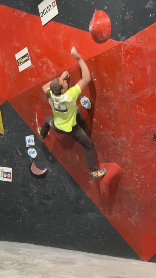 イェルネイ・クルーダーのインスタグラム：「National champion 2023 🍾  @ocun.climbing @scarpaspa @sloveniaclimbing」