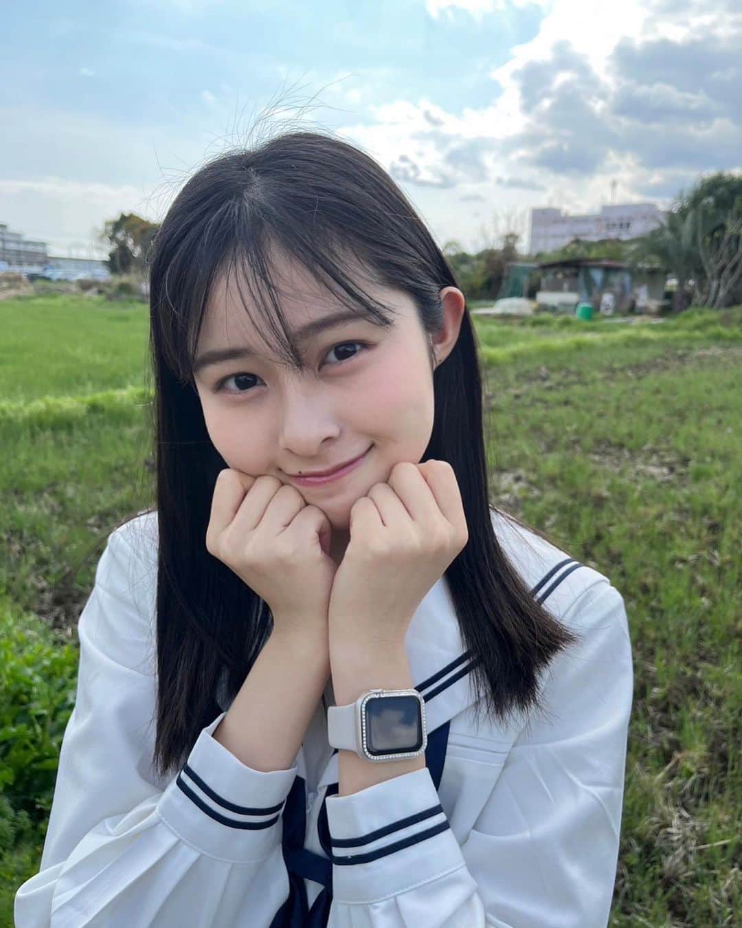 村山千夏さんのインスタグラム写真 - (村山千夏Instagram)「こんばんは。  高校3年かあ…。 新鮮な気持ちで挑戦し続けます！  3rd year high school... I will continue to challenge with a fresh feeling！  #女子高校生#jk#jk3 #ljk#05#05line#17歳#田舎#japangirl #foryoupage #fyp」4月3日 17時34分 - chinatsu___mura